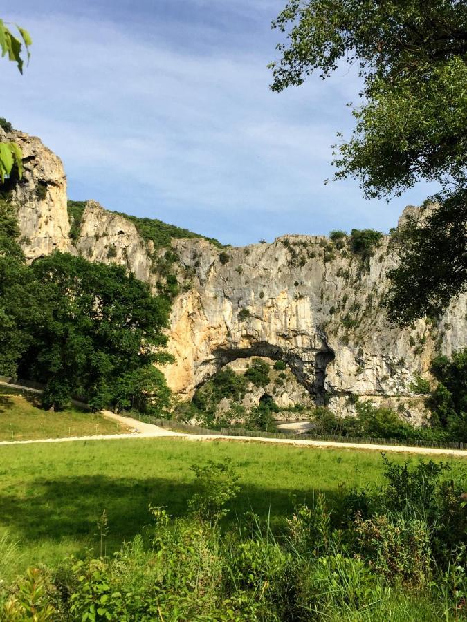 Le Manoir Du Raveyron Hotel Vallon-Pont-d'Arc Luaran gambar